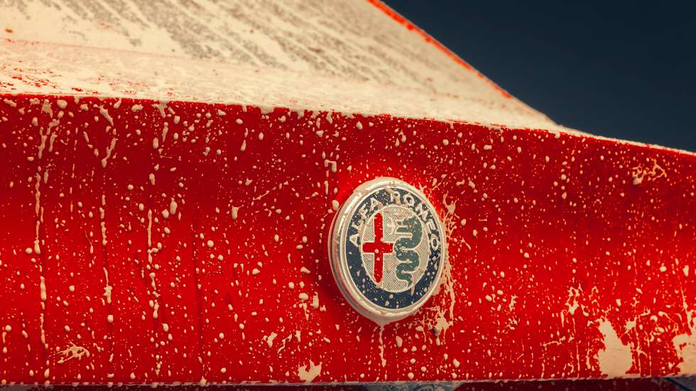 Η Alfa Romeo ενθαρρύνει τους οδηγούς να μην πλένουν τα αυτοκίνητά τους 